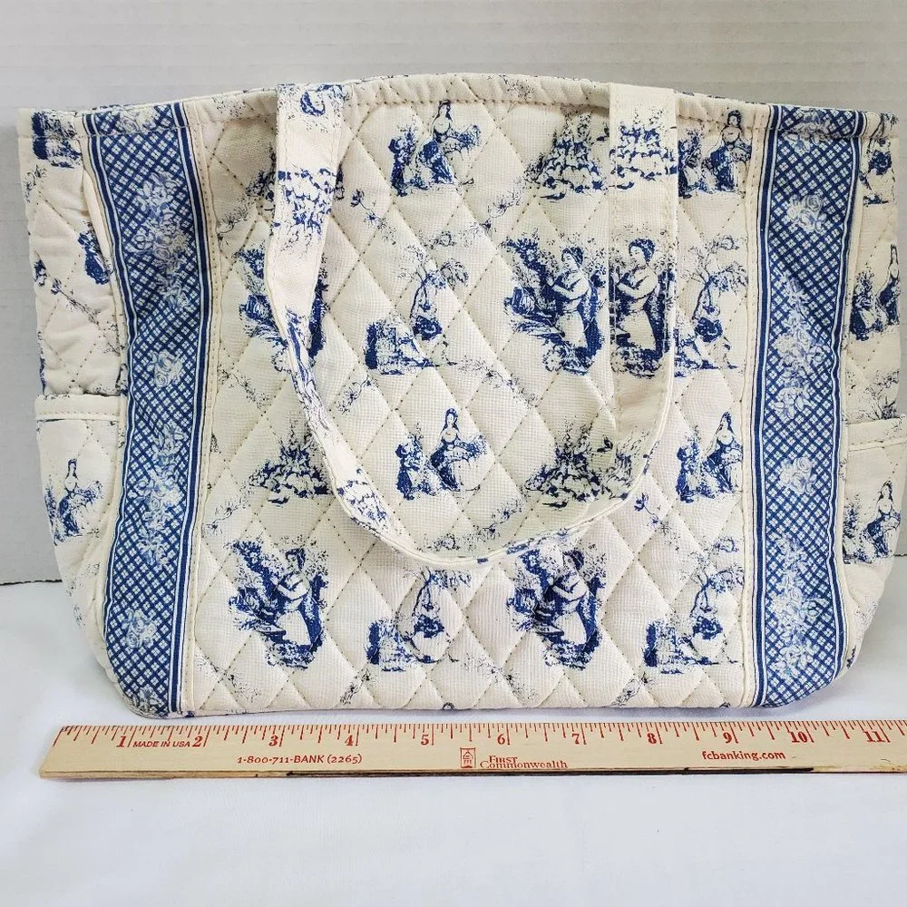 OFF WHITE AND BLUE PADDED TAPASTRY - Picture 7 of 8